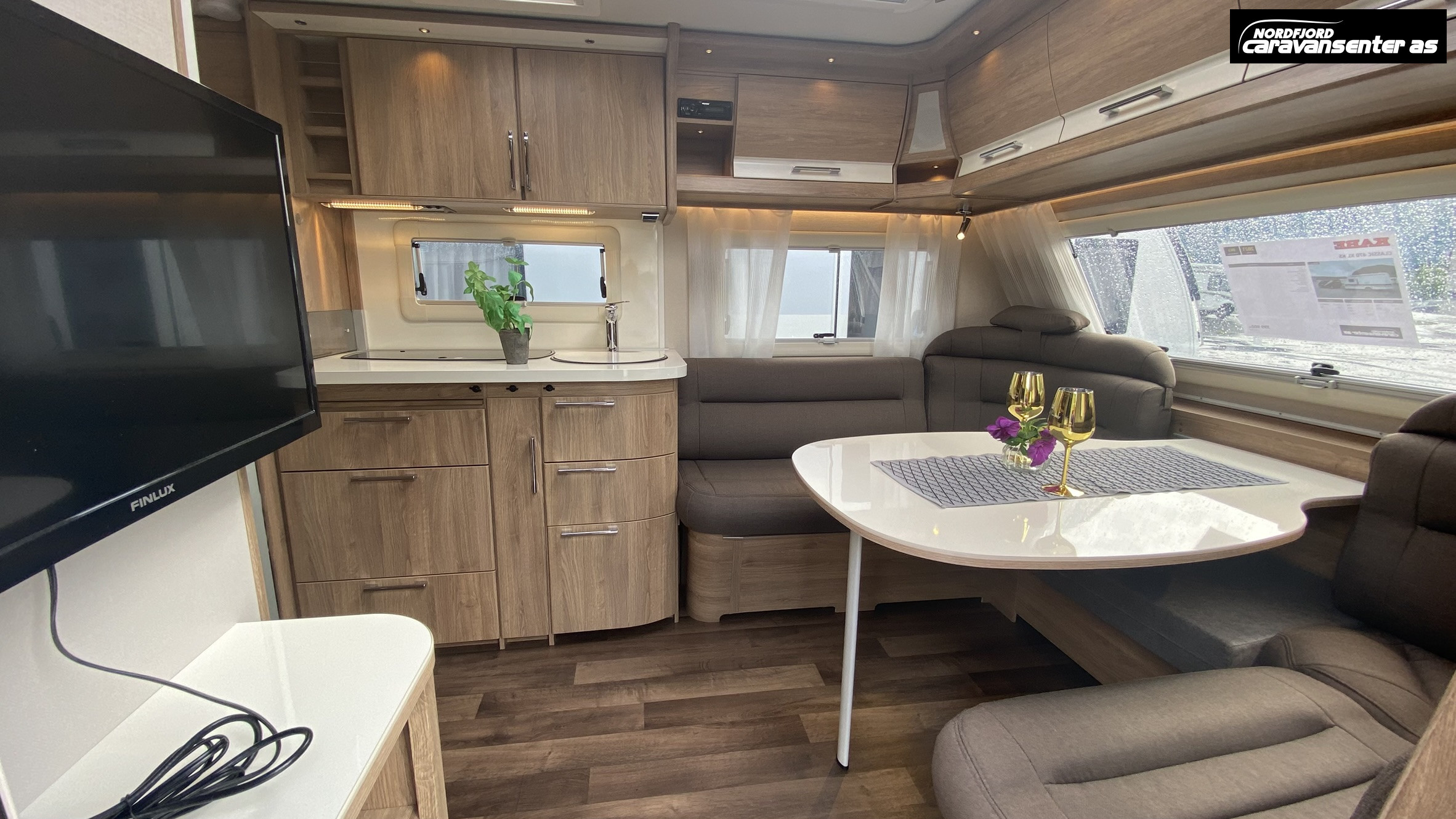 KABE CLASSIC 470 XL KS, med Posemarkise, mover og sykkelstativ - KABE
