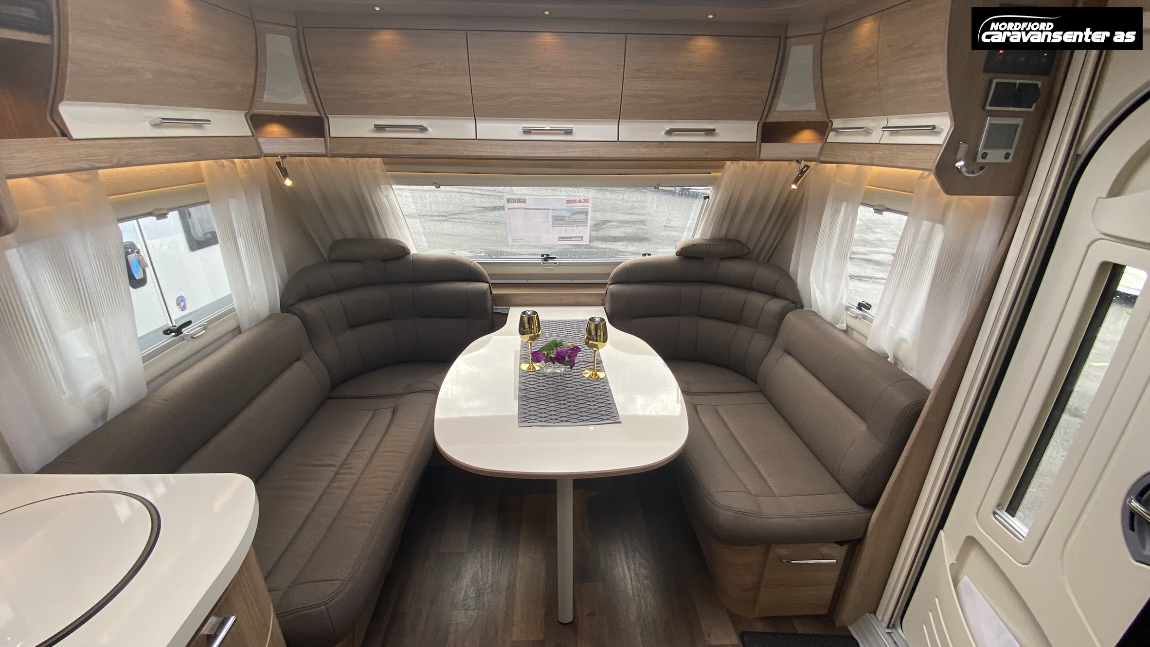 KABE CLASSIC 470 XL KS, med Posemarkise, mover og sykkelstativ - KABE
