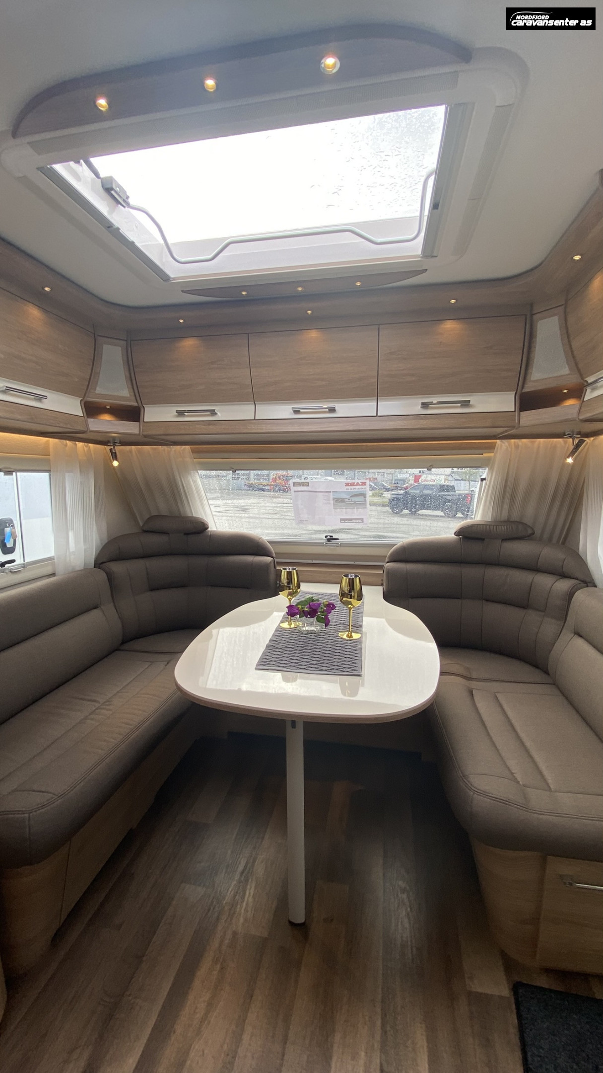 KABE CLASSIC 470 XL KS, med Posemarkise, mover og sykkelstativ - KABE