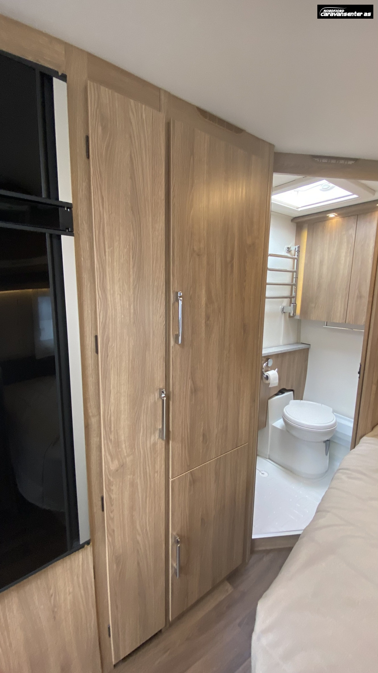 KABE CLASSIC 470 XL KS, med Posemarkise, mover og sykkelstativ - KABE