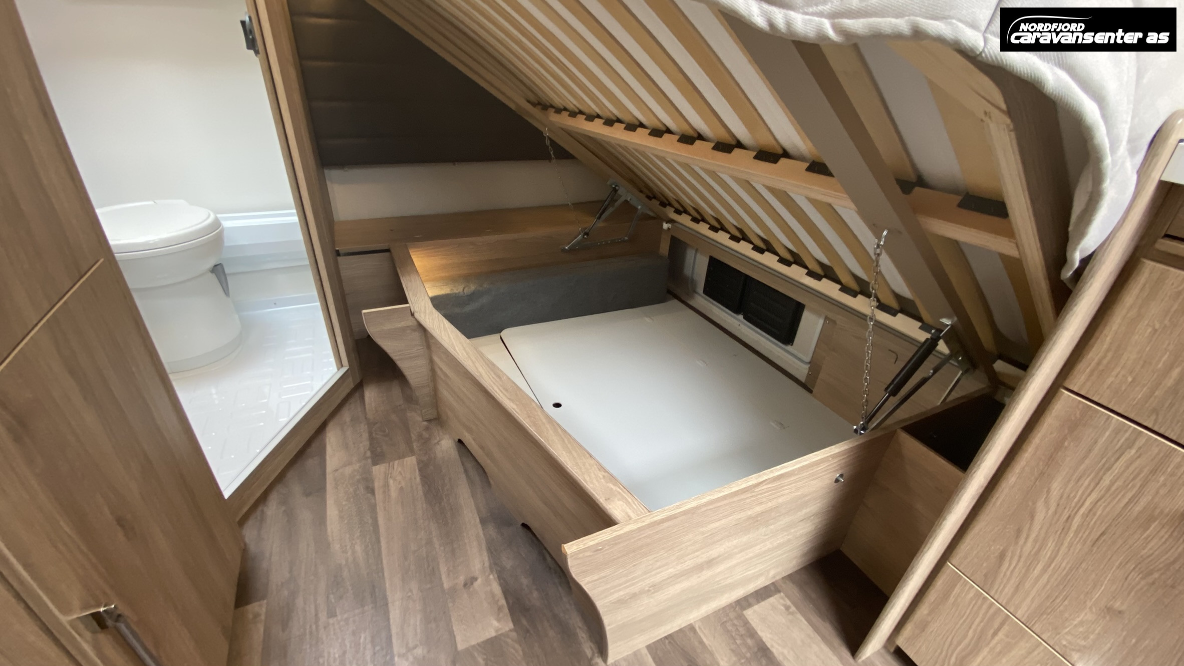 KABE CLASSIC 470 XL KS, med Posemarkise, mover og sykkelstativ - KABE
