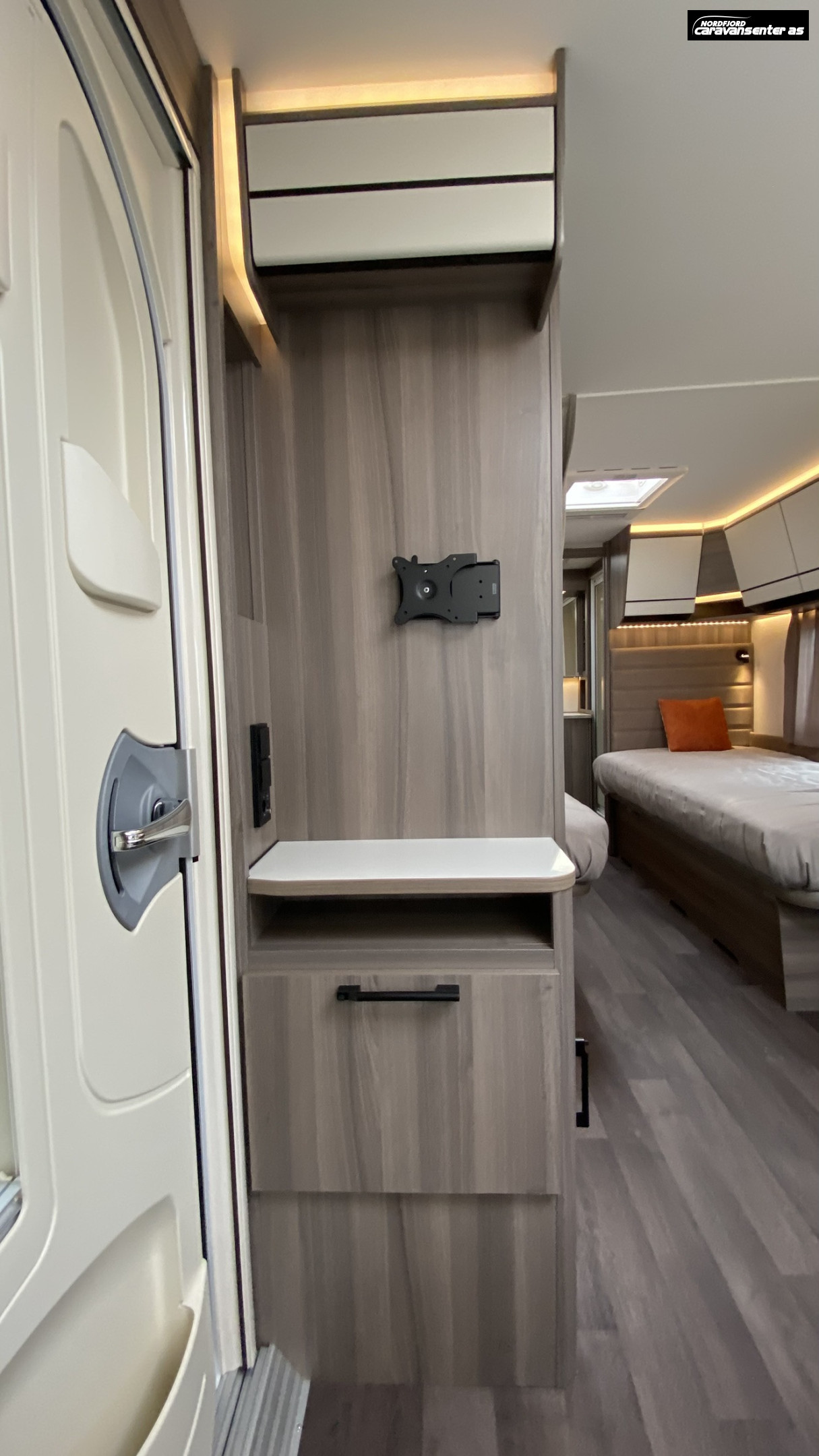 KABE ESTATE 600 TDL KS - KABE