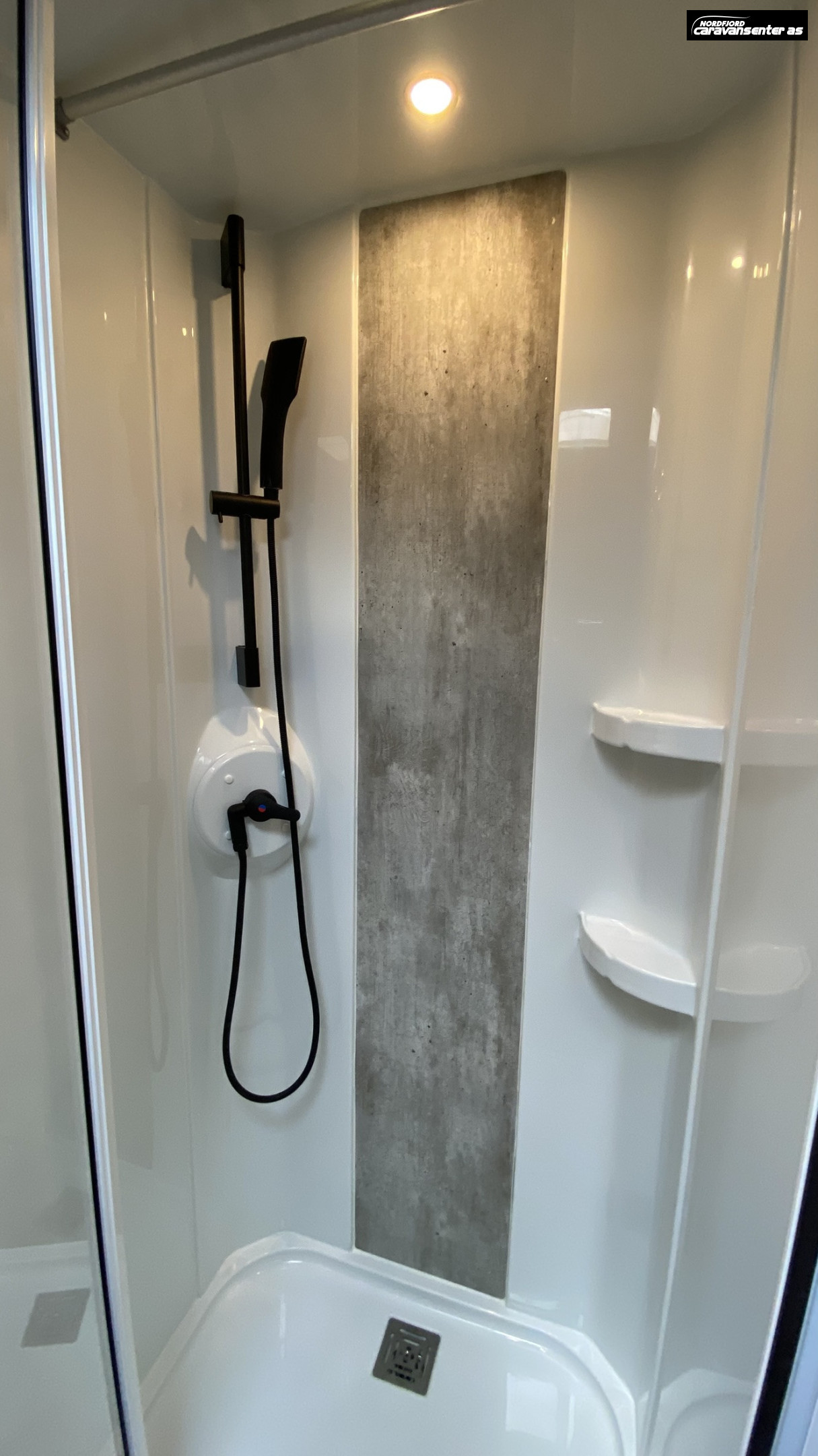 KABE ESTATE 600 TDL KS - KABE