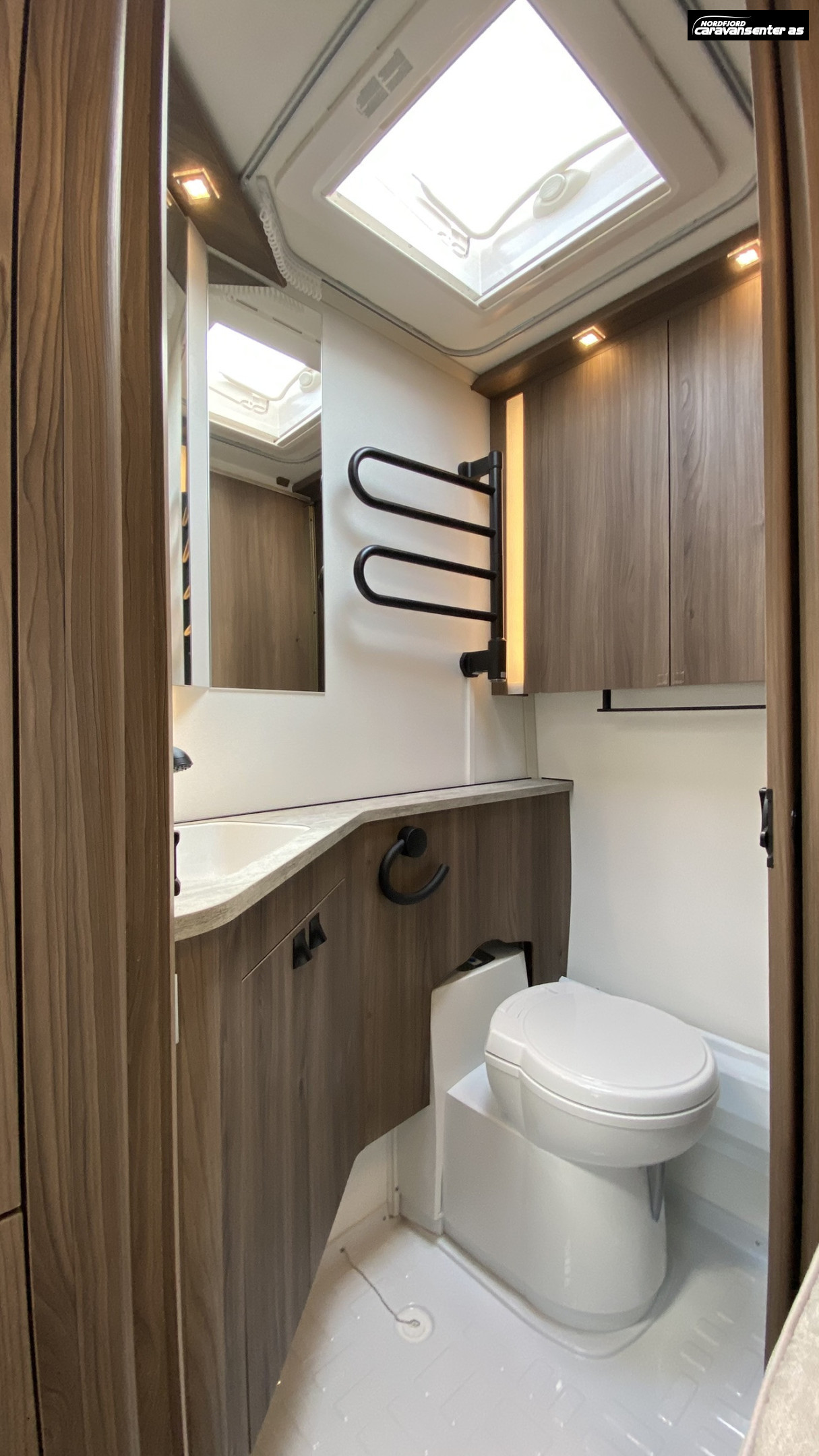 KABE BRILJANT 470 XL KS - KABE