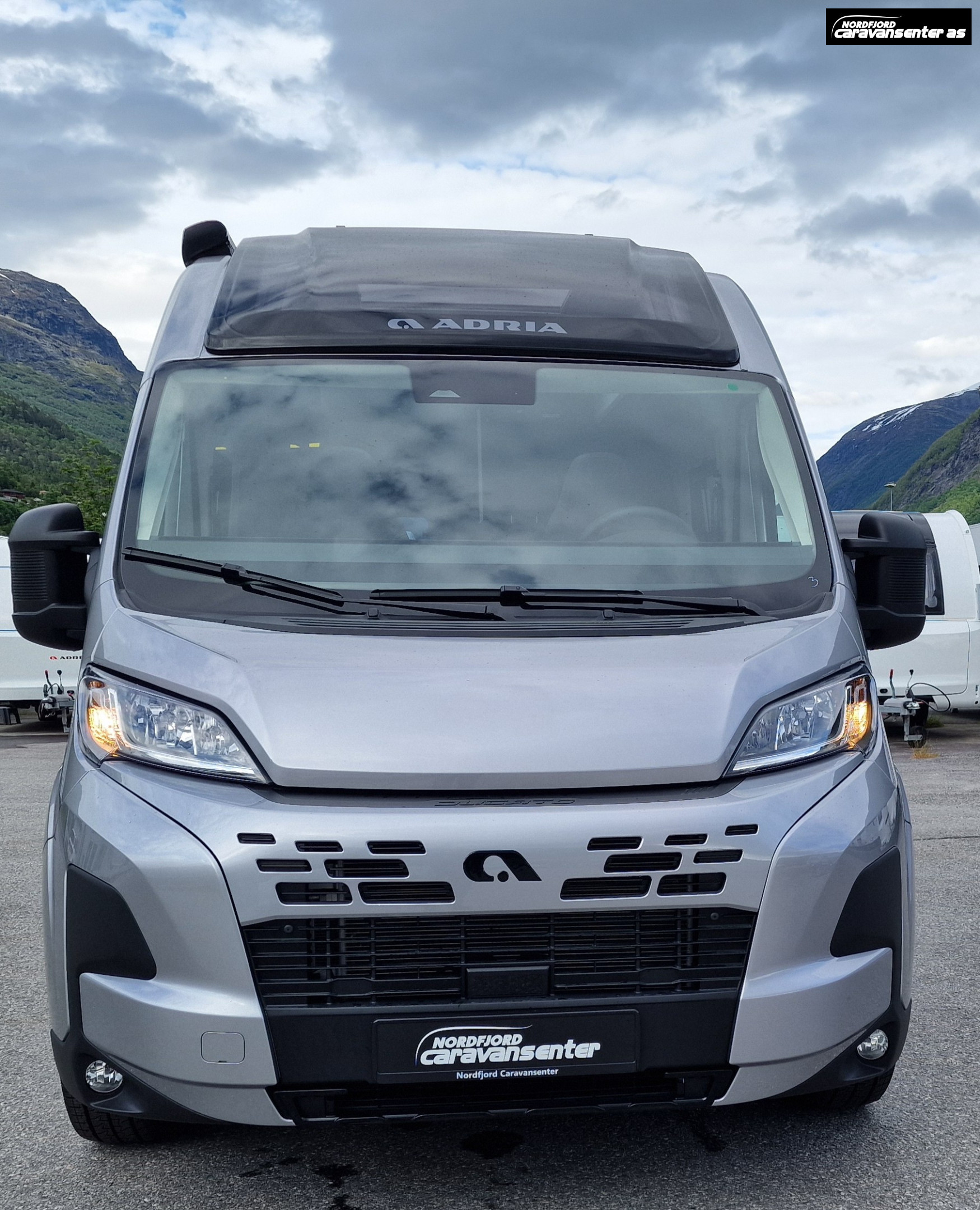 Adria TWIN SUPREME 640 SLB - Fiat MultiJet3 140HP (103kW) 35L - Adria
