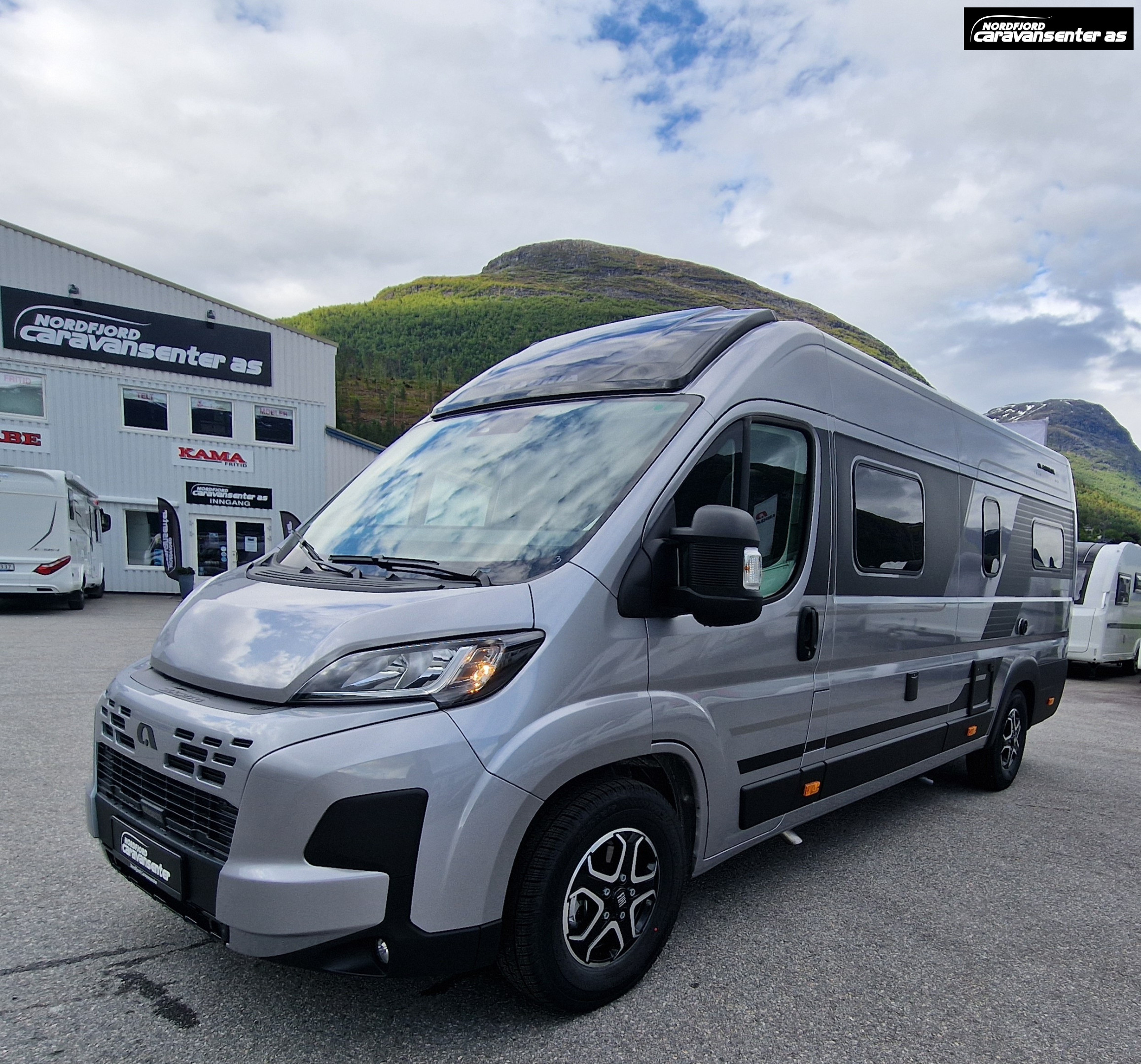 Adria TWIN SUPREME 640 SLB - Fiat MultiJet3 140HP (103kW) 35L - Adria
