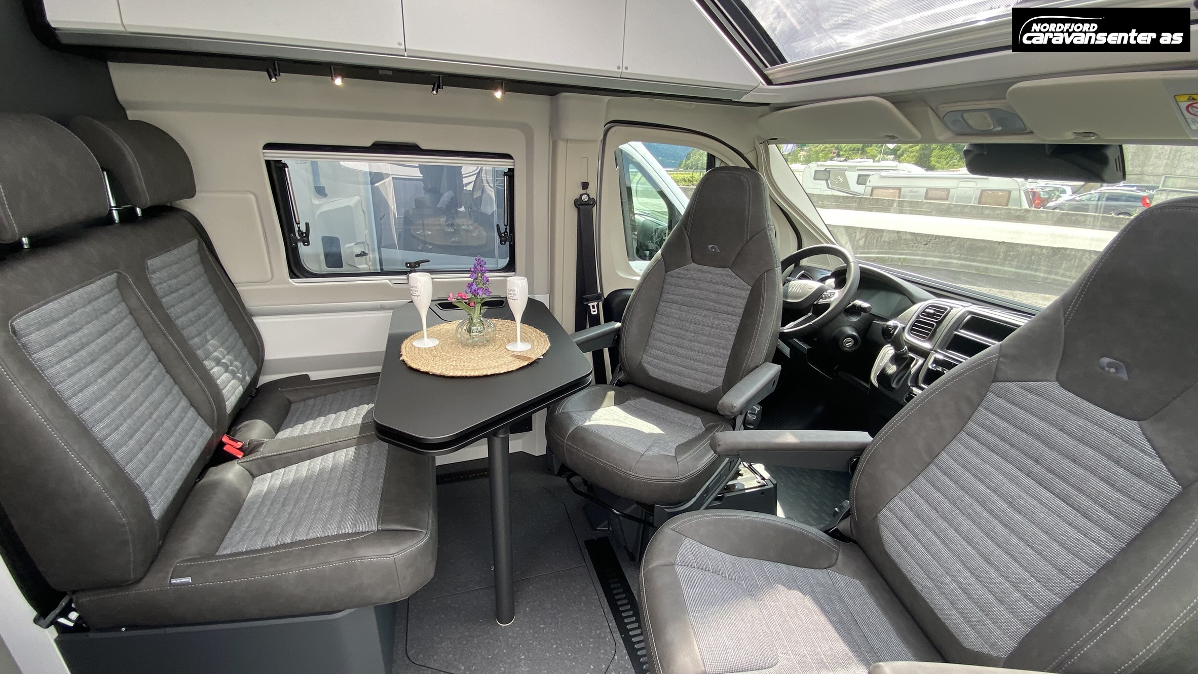 Adria TWIN SUPREME 640 SLB - Fiat MultiJet3 140HP (103kW) 35L - Adria