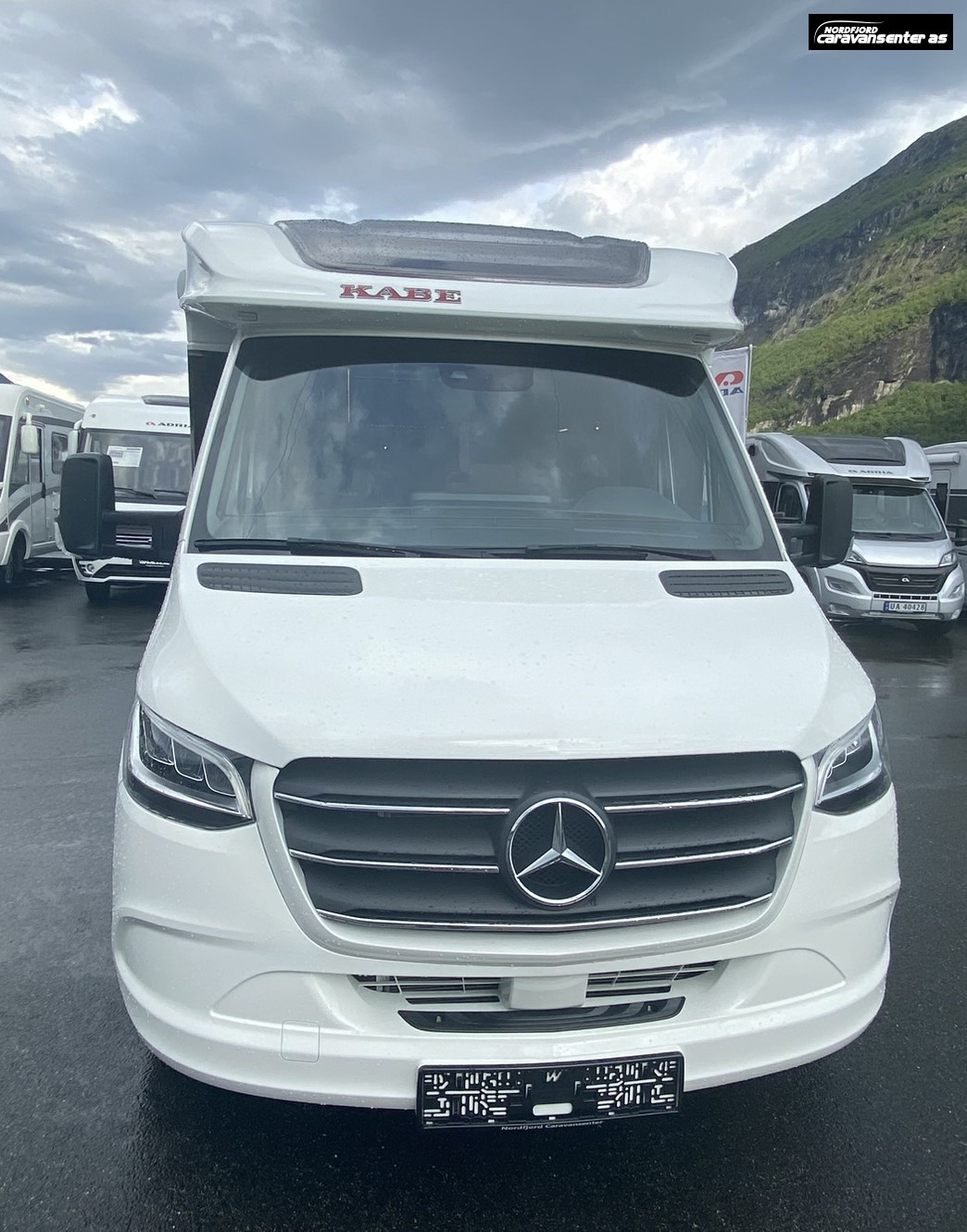 KABE TRAVEL MASTER NOVUM N750 LXL 3500 KG MED ROYALPAKKE - KABE