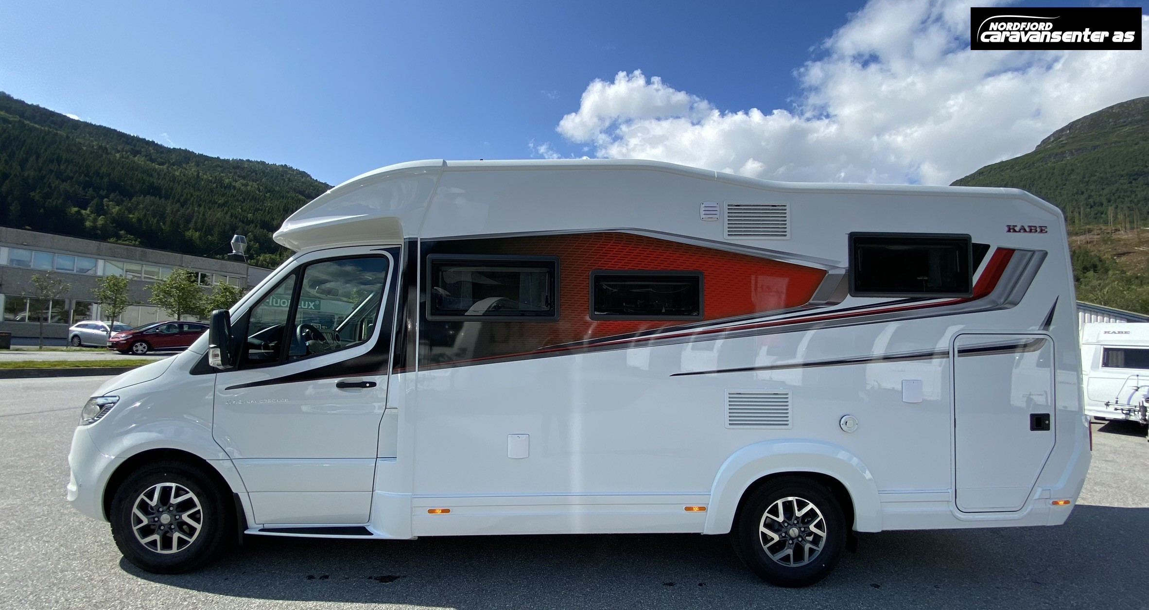 KABE TRAVEL MASTER COMPACT N720 LGB 3500 KG MED ROYALPAKKE - KABE