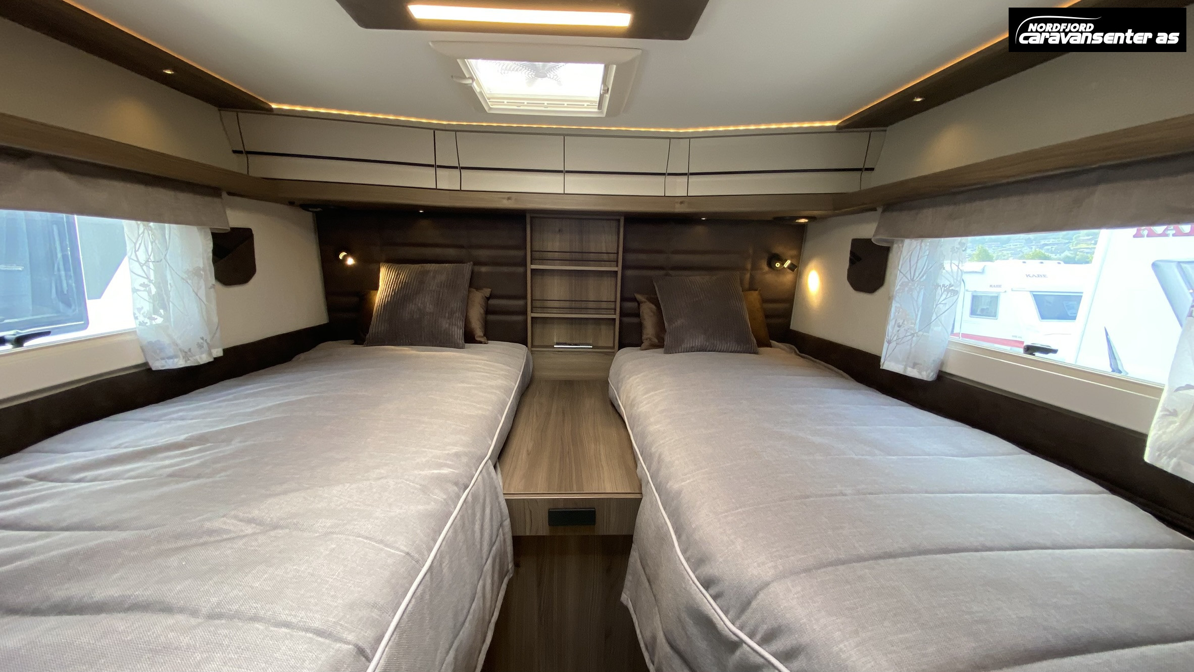 KABE TRAVEL MASTER COMPACT N720 LGB 3500 KG MED ROYALPAKKE - KABE