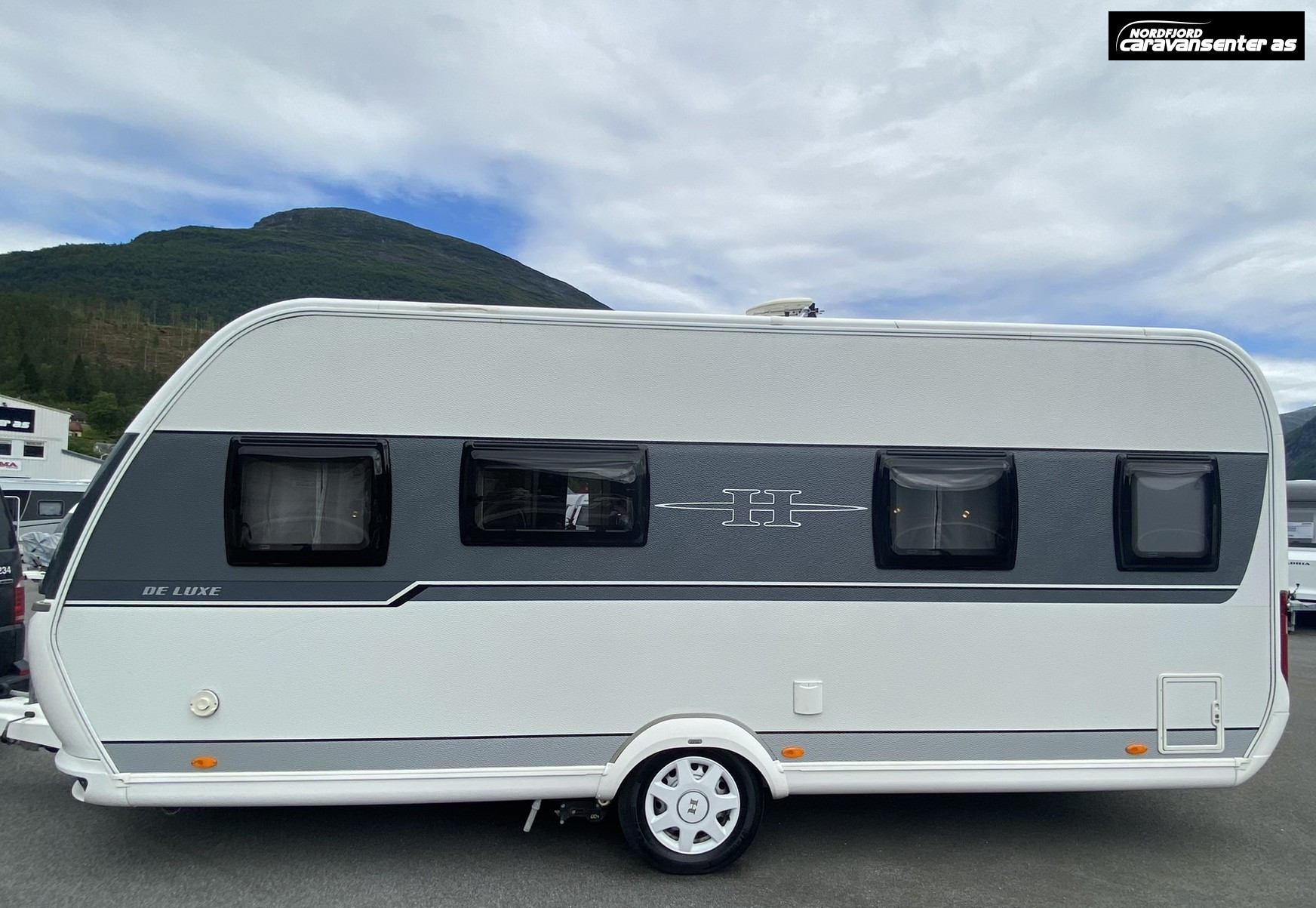 Hobby 495 WFB De Luxe - Hobby
