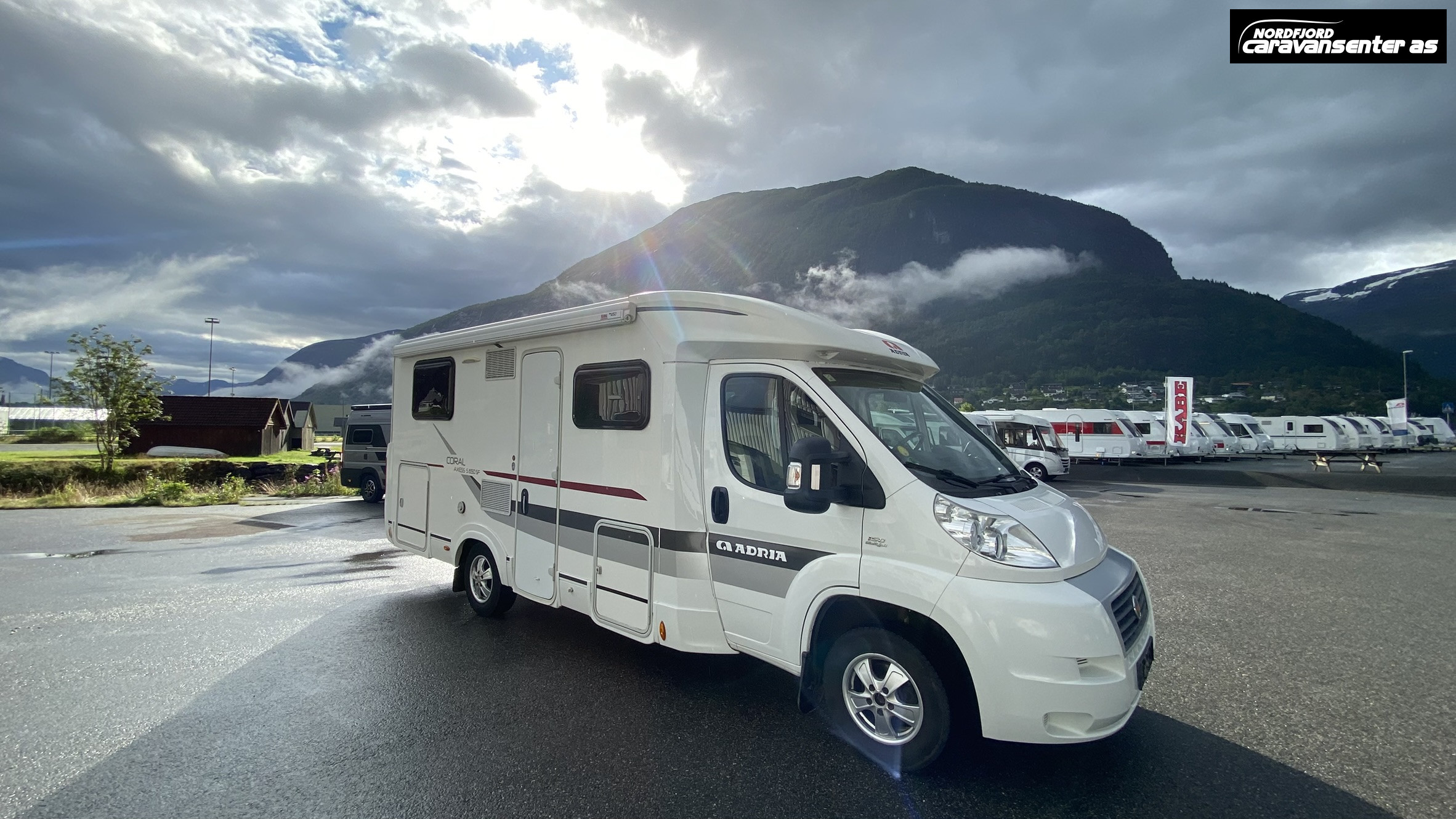Coral Axess S 650 SF - Adria