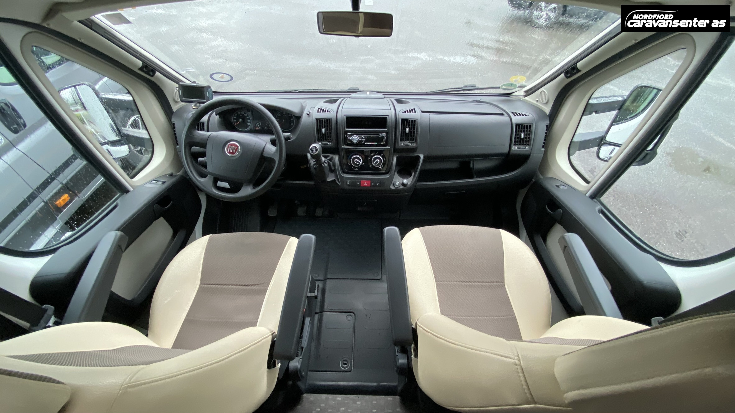 Adria Coral Axess S 650 SF - Adria