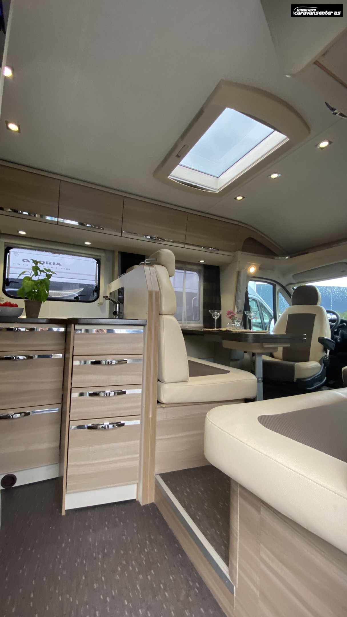 Adria Coral Axess S 650 SF - Adria