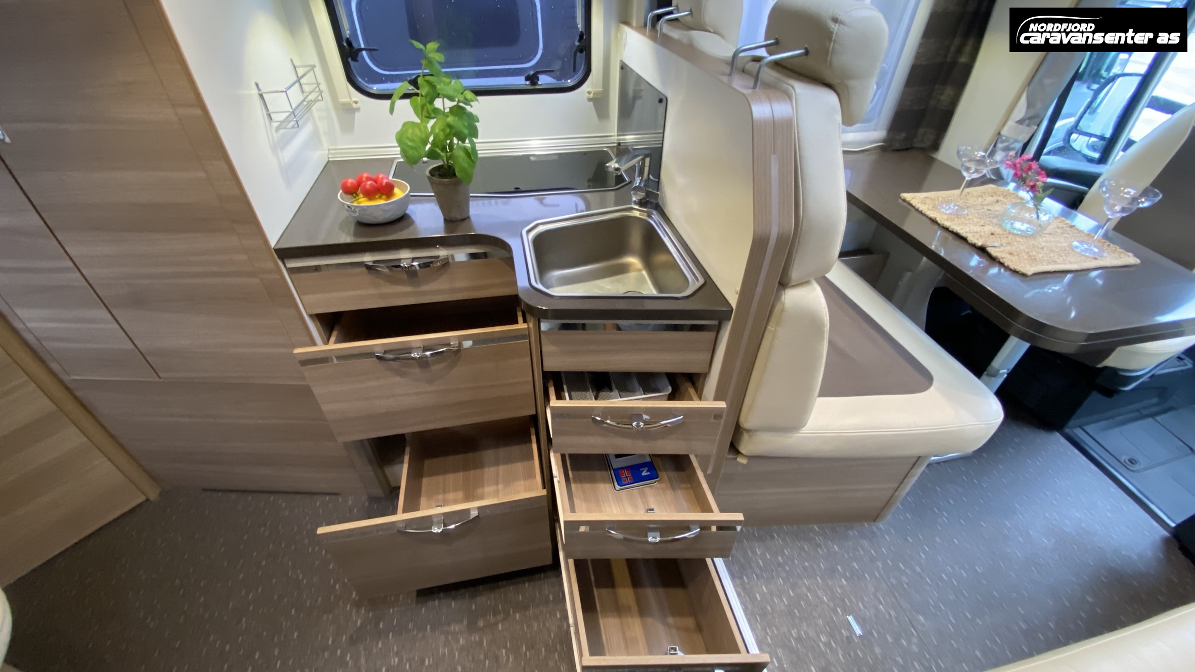 Adria Coral Axess S 650 SF - Adria