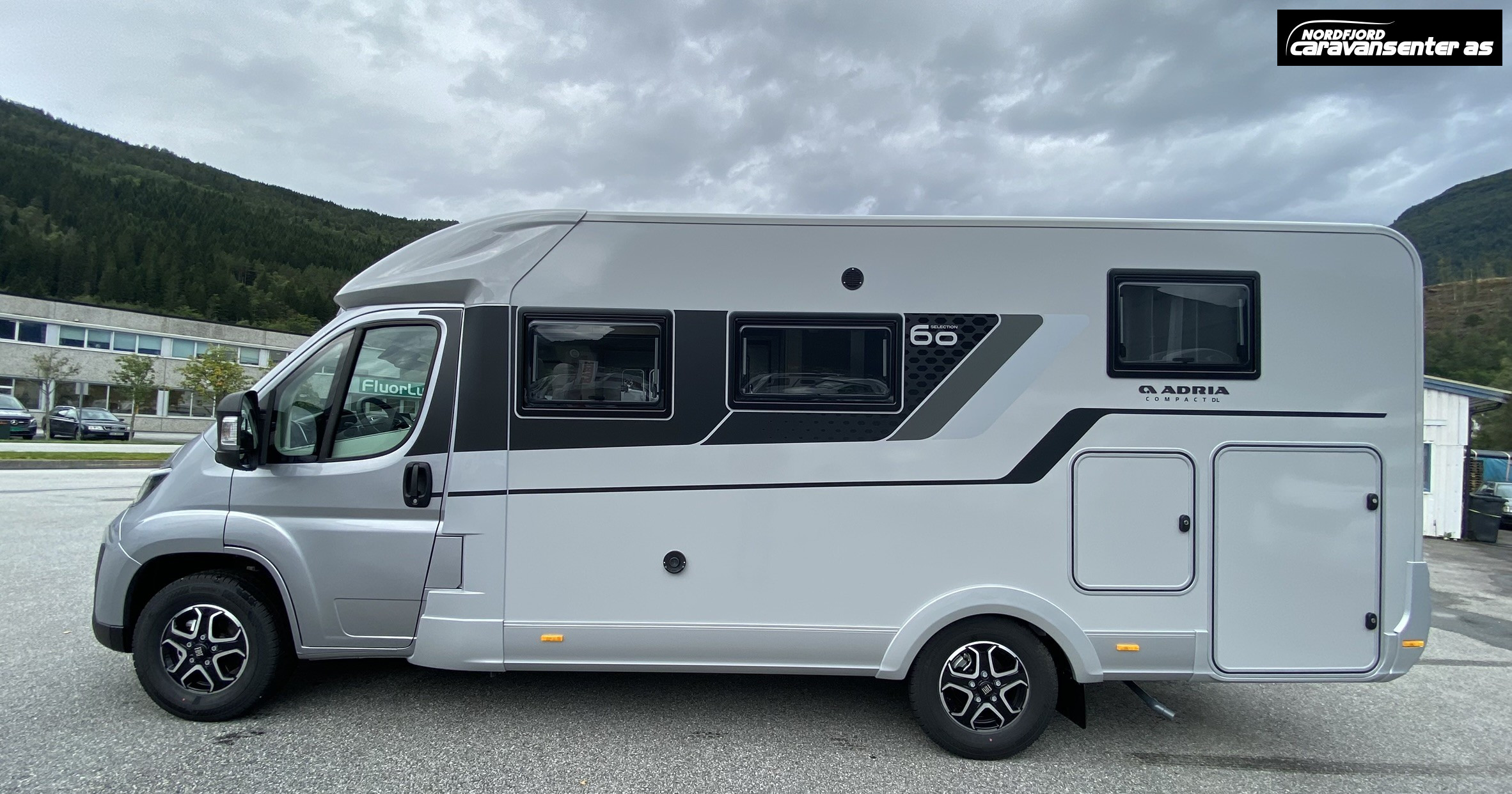Adria COMPACT DL 60Y - Fiat MultiJet3 140HP (103kW) 35L - Adria