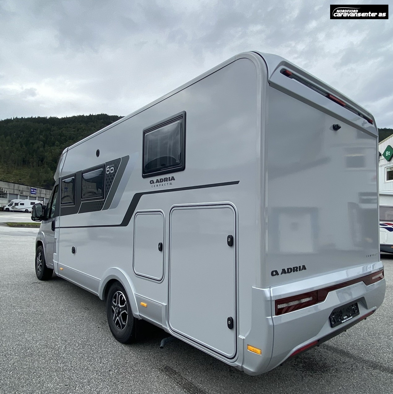 Adria COMPACT DL 60Y - Fiat MultiJet3 140HP (103kW) 35L - Adria