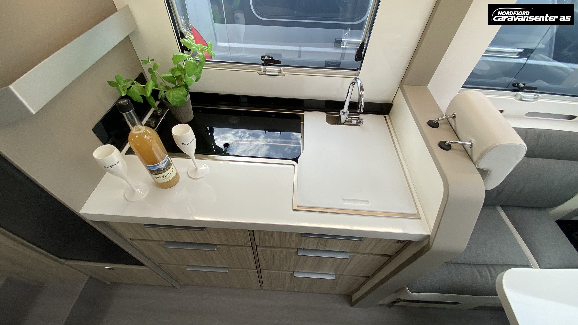 Adria COMPACT DL 60Y - Fiat MultiJet3 140HP (103kW) 35L - Adria