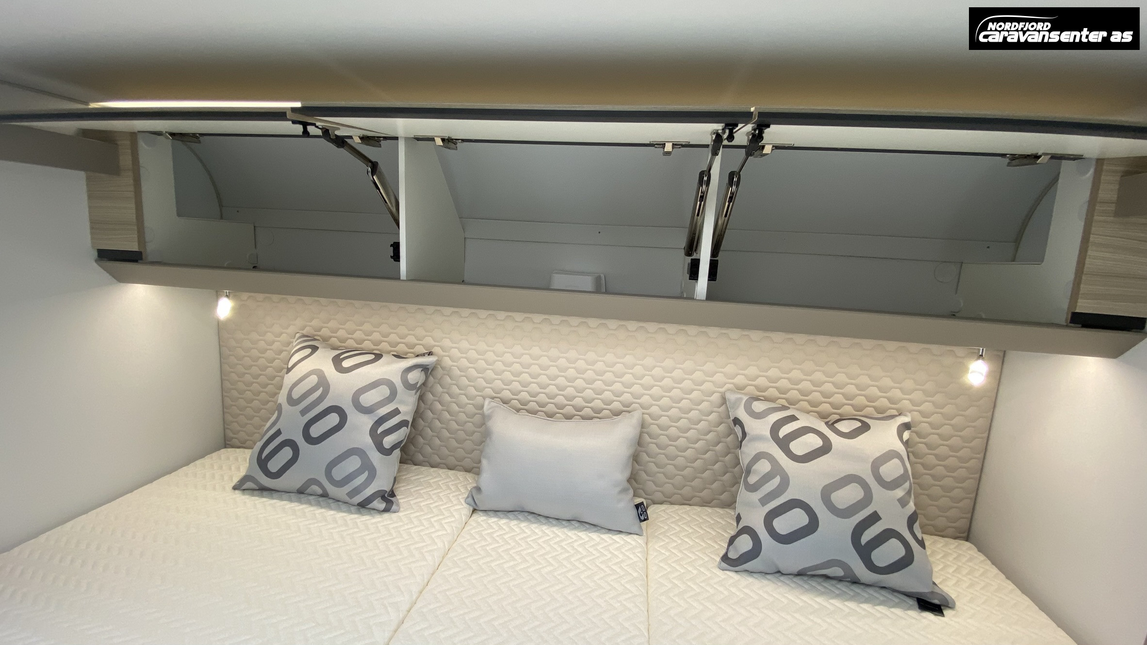 Adria COMPACT DL 60Y - Fiat MultiJet3 140HP (103kW) 35L - Adria