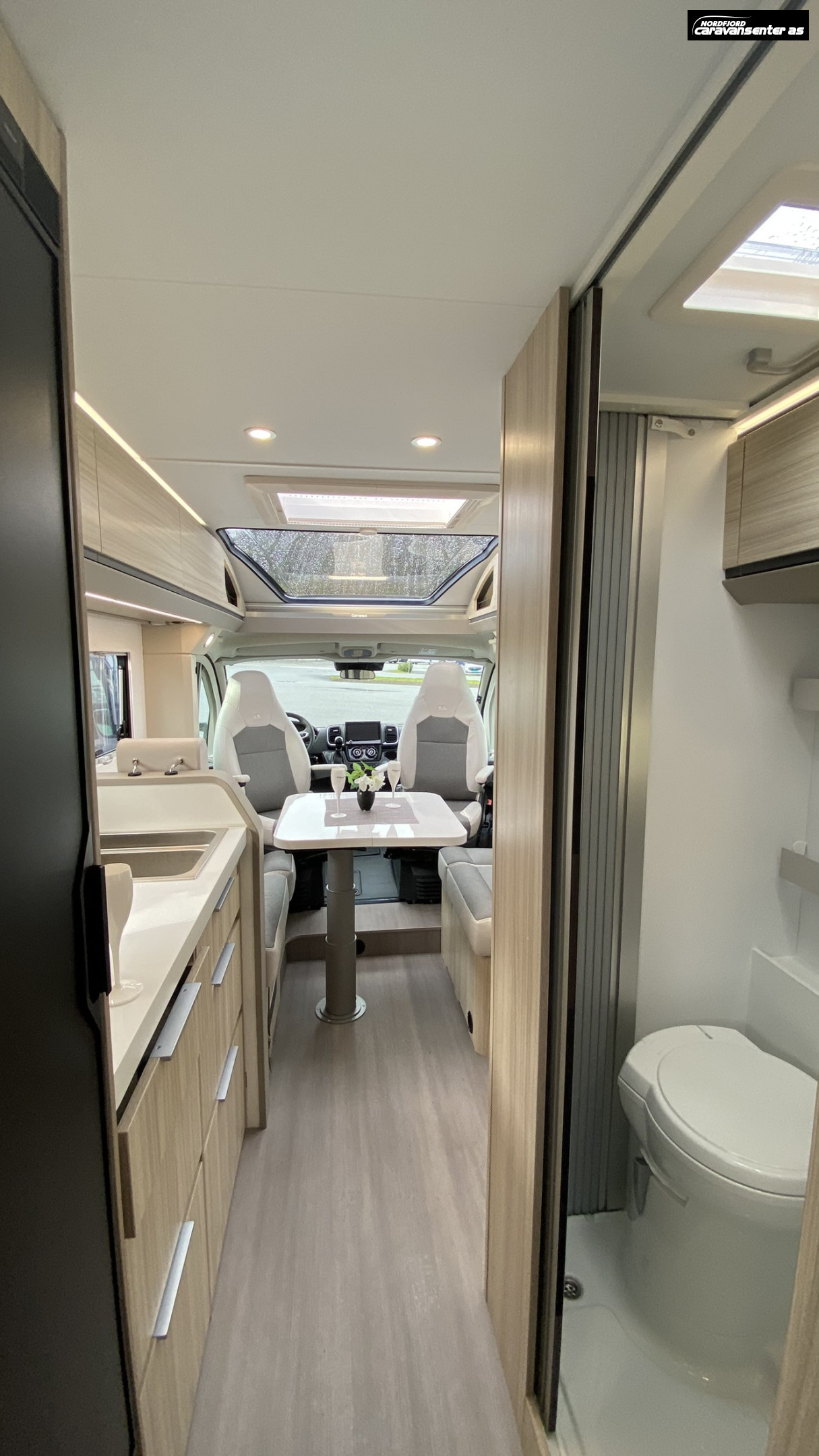Adria COMPACT DL 60Y - Fiat MultiJet3 140HP (103kW) 35L - Adria