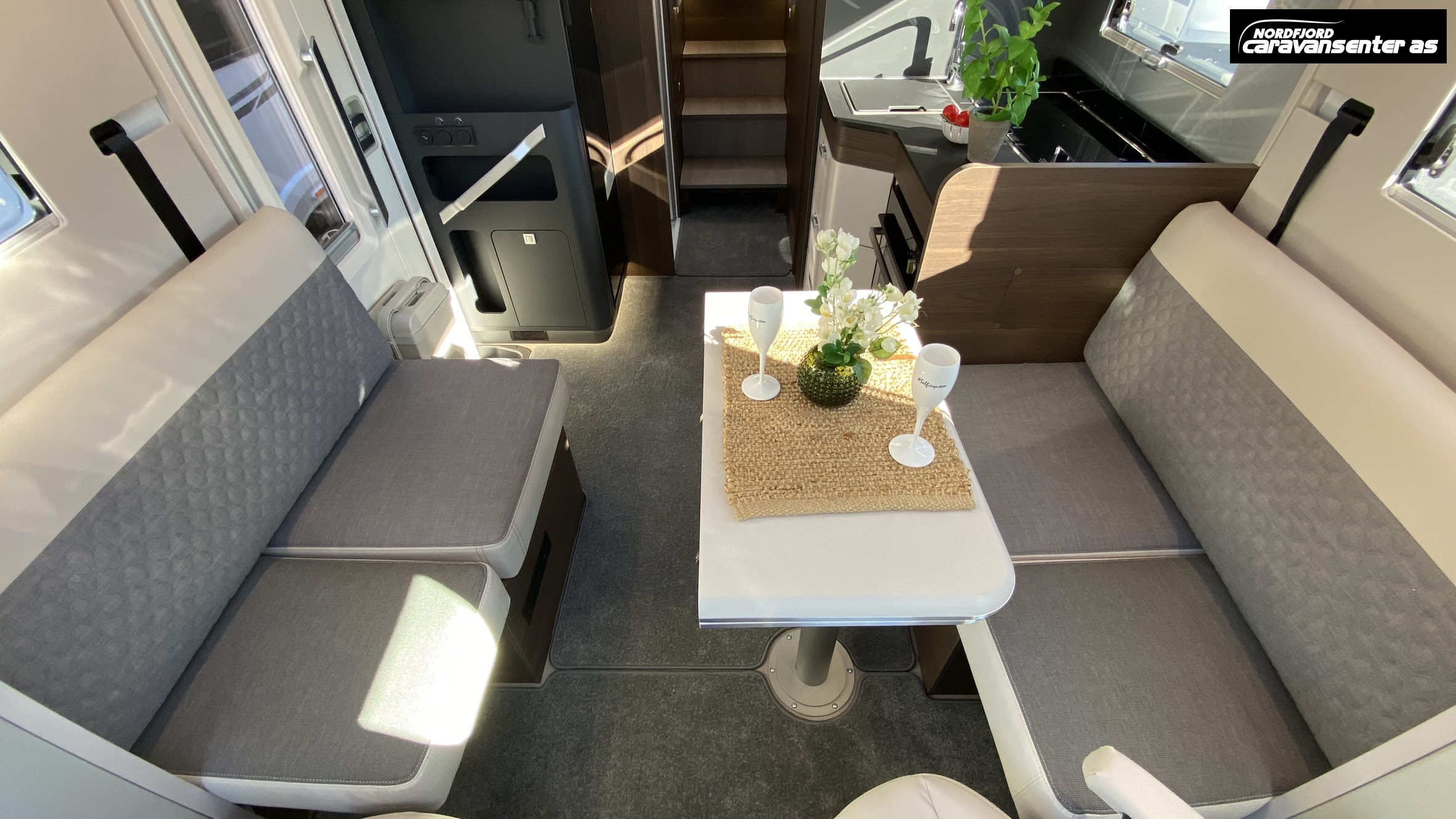 Adria MATRIX SUPREME 670 DL - Fiat MultiJet3 180HP (131 kW) HD 44H - Adria