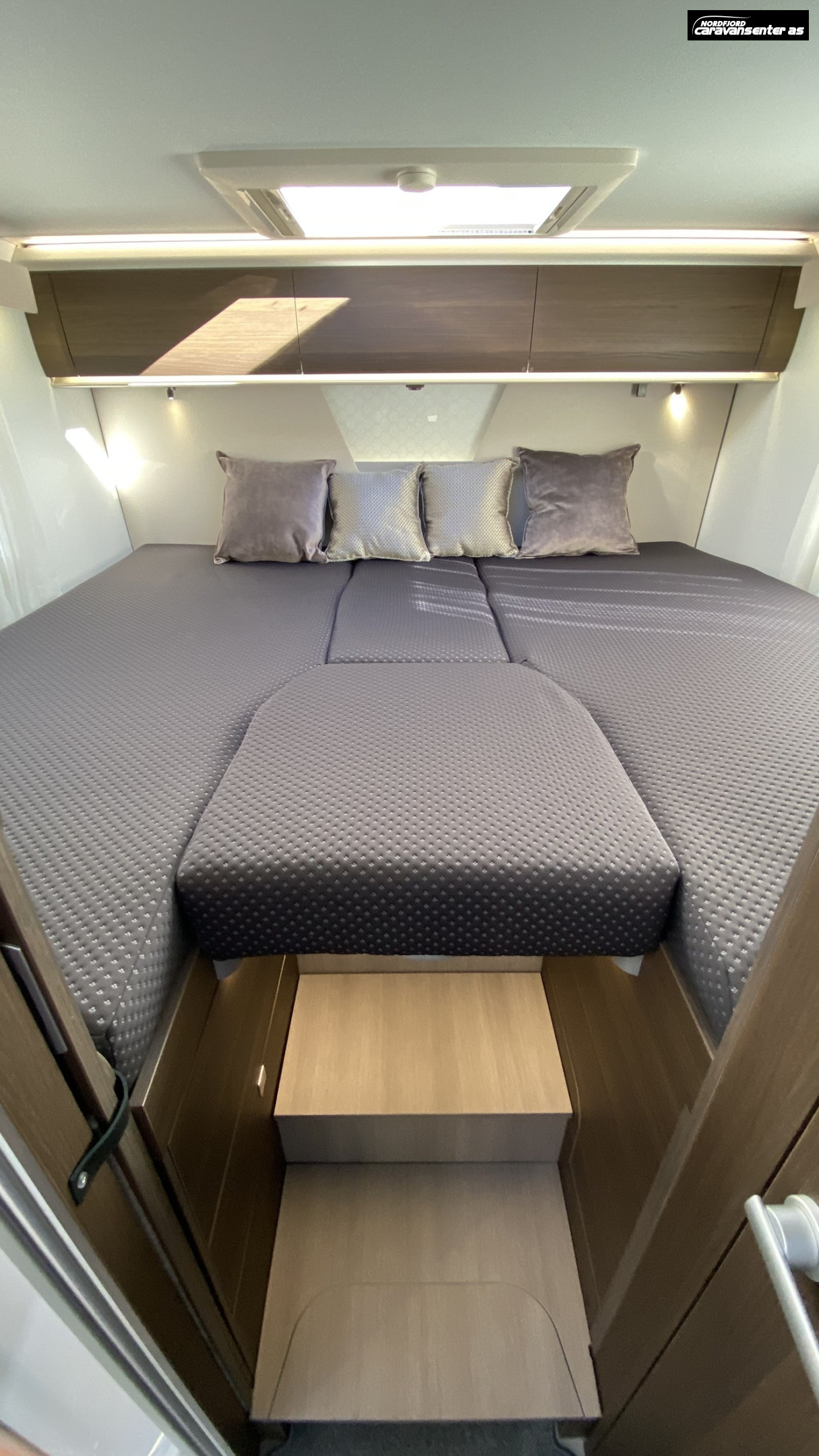 Adria MATRIX SUPREME 670 DL - Fiat MultiJet3 180HP (131 kW) HD 44H - Adria