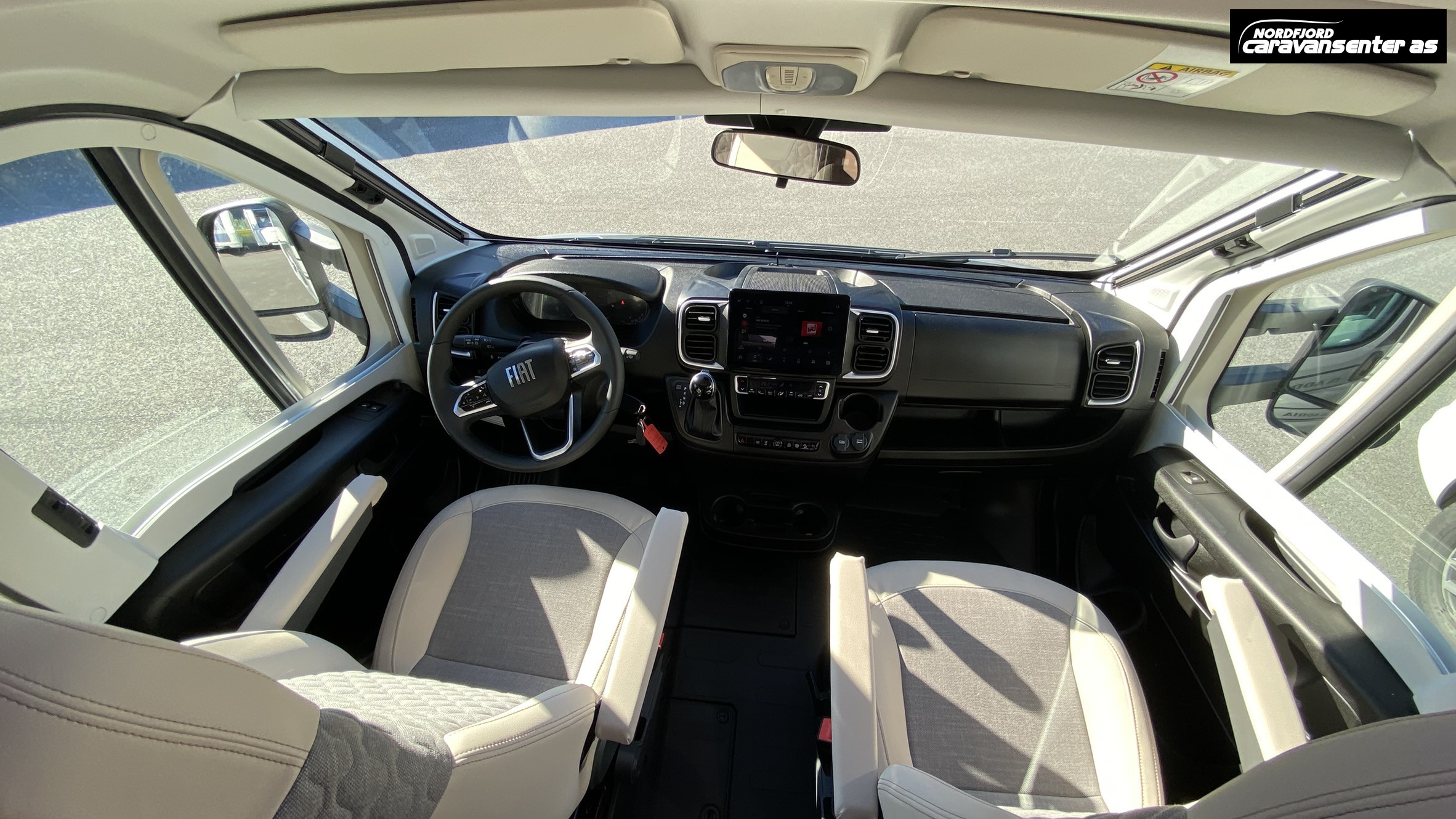 Adria MATRIX SUPREME 670 DL - Fiat MultiJet3 180HP (131 kW) HD 44H - Adria