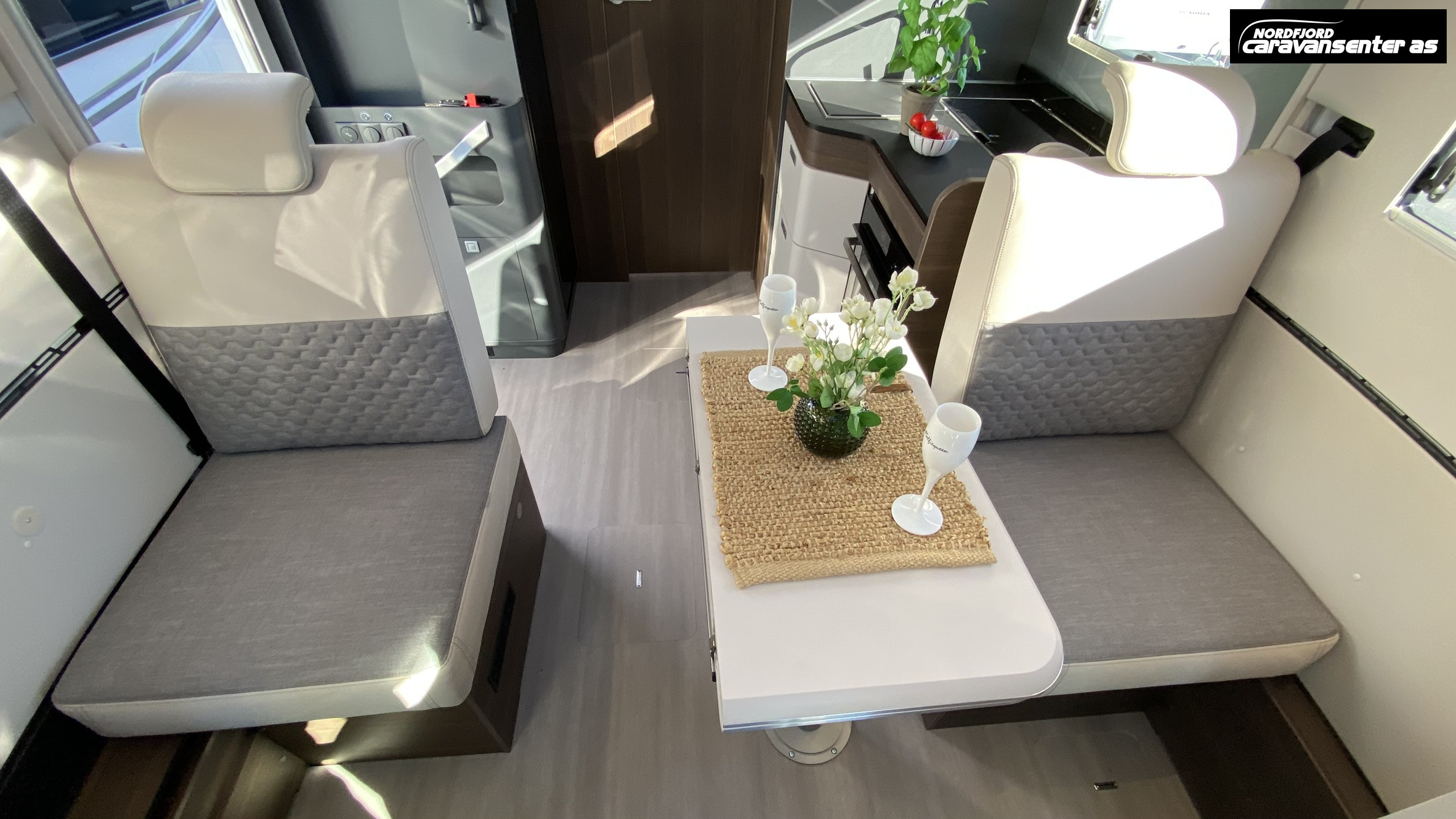 Adria MATRIX SUPREME 670 DL - Fiat MultiJet3 180HP (131 kW) HD 44H - Adria